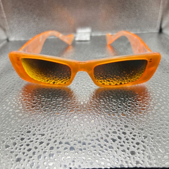 Gucci sunglasses - Picture 3 of 4